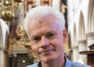 Peter Ouwerkerk ontvangt Henny Hogenbijl Prijs 2021